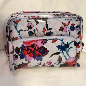 NEW 🎉 Vera Bradley Vineyatd Floral 3 PC. Cosmetic Kit